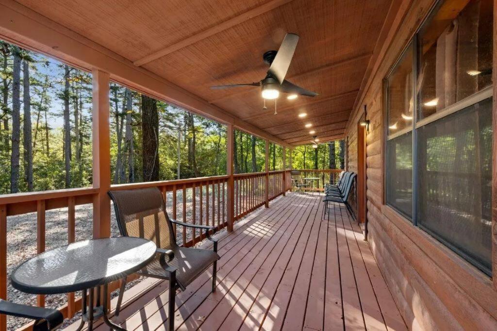 Misty Moonlight, Sleeps 4, Mountain Cabin Apartment Broken Bow Exterior photo