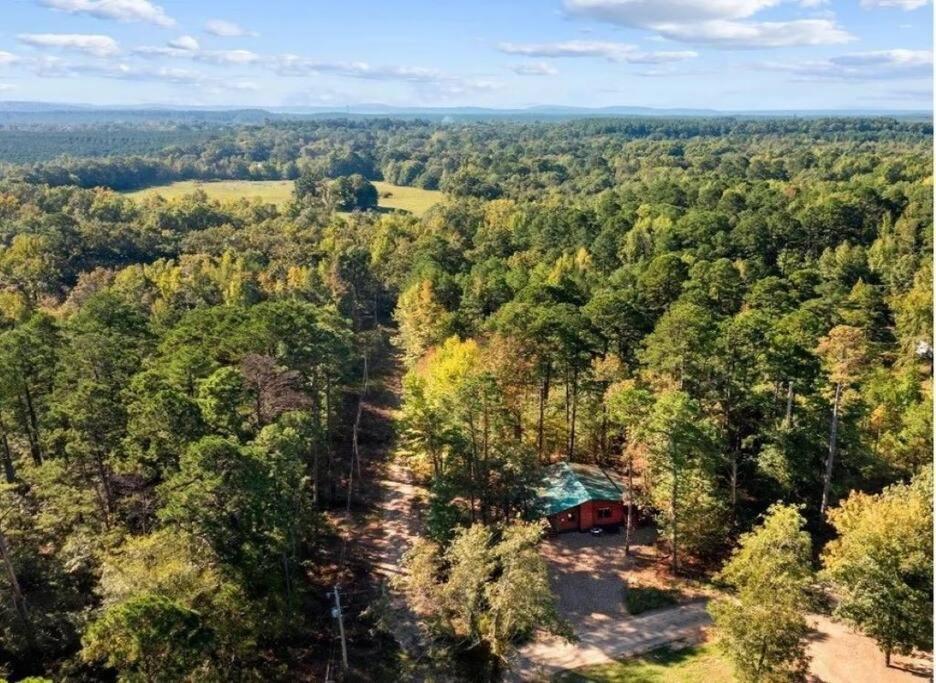 Misty Moonlight, Sleeps 4, Mountain Cabin Apartment Broken Bow Exterior photo